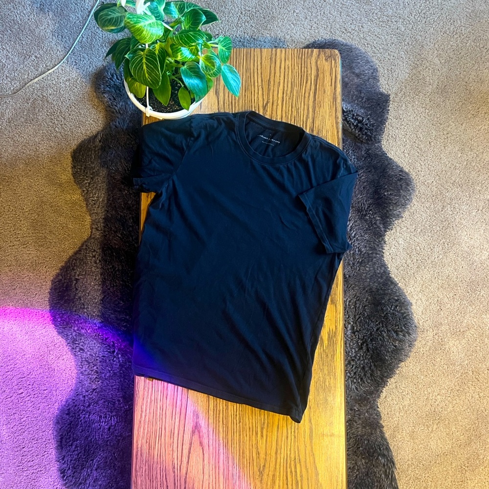 Everlane Black Crew Neck M